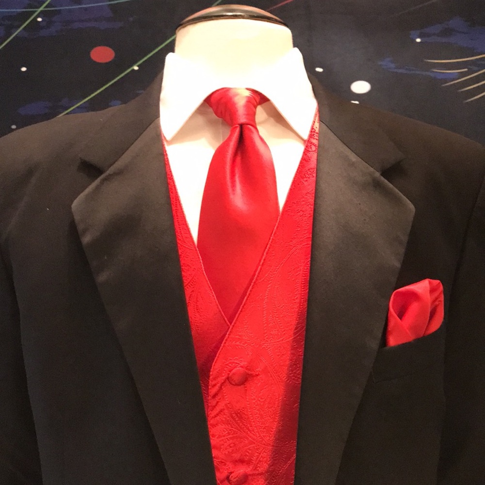 Al’s Tuxedo Coat - image 1